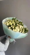 15 кустовых белых роз 3