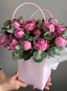 Цветы в коробке &laquo;Мисти Баблс в сумочке&raquo; 1