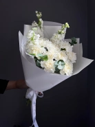 Букет маттиолы и диантусов &laquo;Снежное вдохновение&raquo; 1