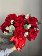 Композиция с французскими розами &laquo;Алый бархат&raquo; 3