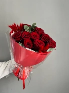 Букет из 9 алых роз &laquo;Девять огней любви&raquo; 4