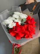 Букет из французских алых роз &laquo;Пламя в снегу&raquo; 0