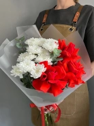 Букет из французских алых роз &laquo;Пламя в снегу&raquo; 1