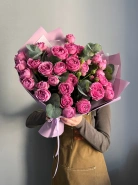 Букет из 9 Пионовидных кустовых роз &laquo;Девять жемчужин тумана&raquo; 2