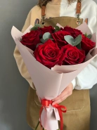 Букет из 7 алых роз &laquo;Семь нот любви&raquo; 2