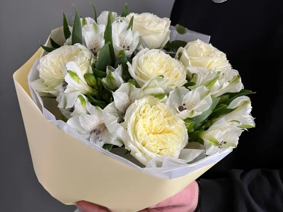 Букет с Пионовидной розой