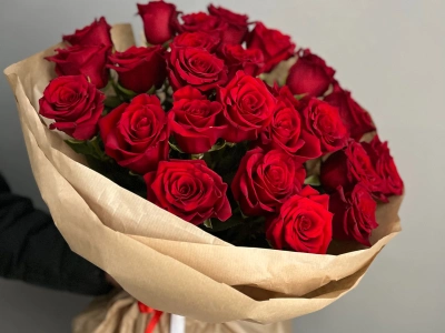 Моно с бордовой розы