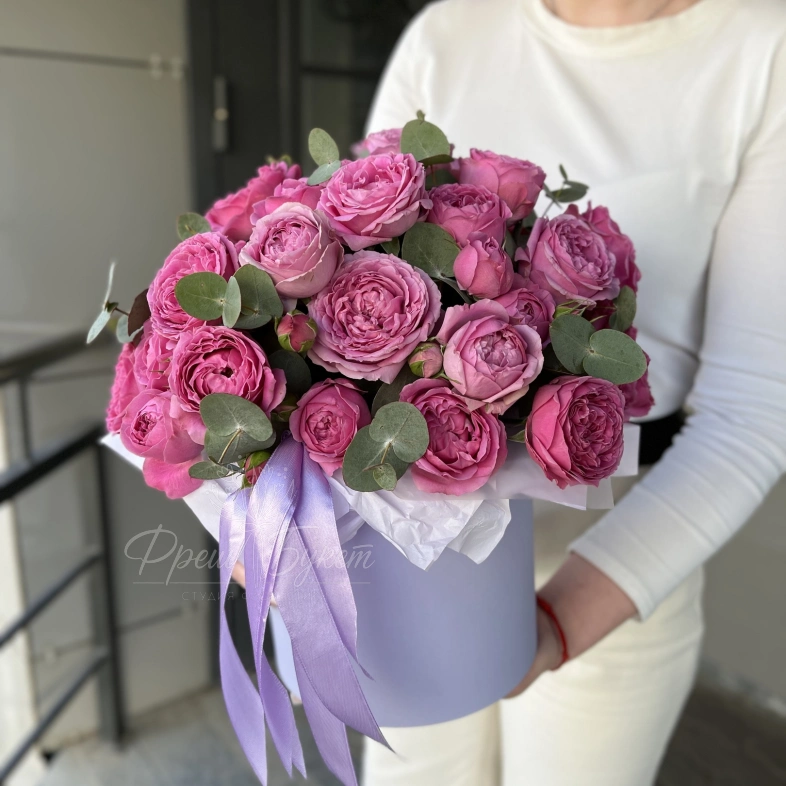Роза Мисти баблс в шляпной коробке